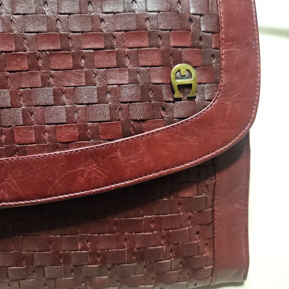 Vintage Etienne Aigner Envelope Clutch - Picture 3 of 5